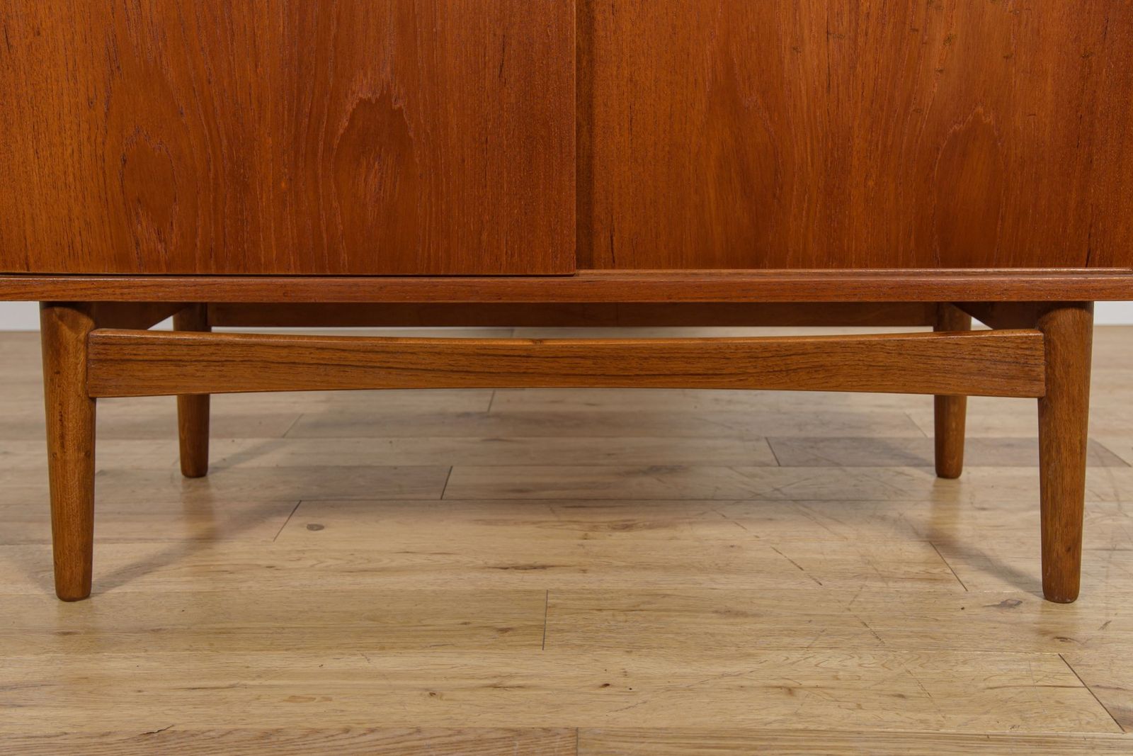 photo vintage Mid Century Modern Teak Shelf By Johannes Sorth For Bornholm, 1960s