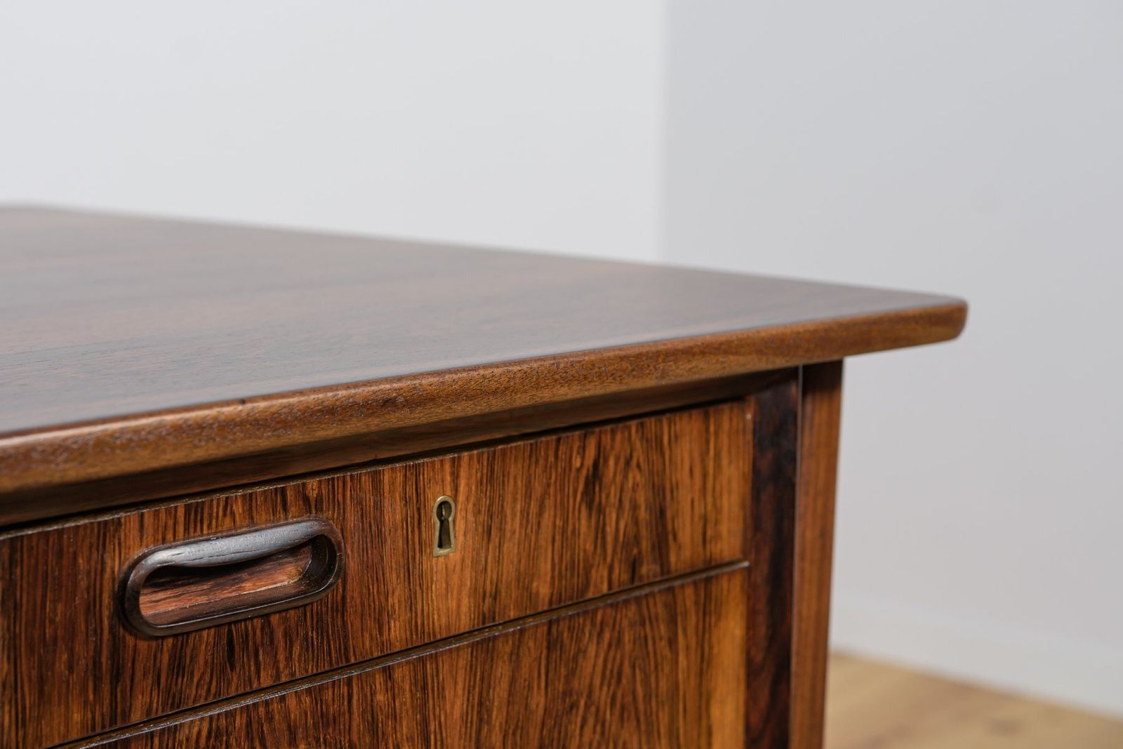 photo buy Mid Century Modern Danish Rosewood Desk By Svend åge Madsen For H.P. Hansen, Denmark, 1960s