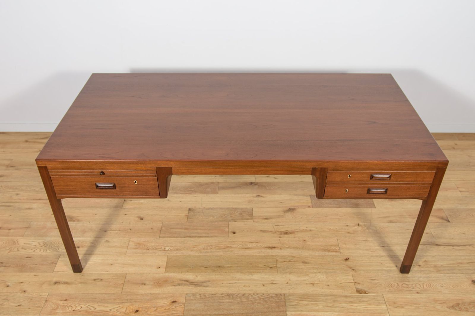Mid Century Teak Desk By Ejner Larsen & Aksel Bender Madsen For Willy Beck, Denmark, 1950s photo buy
