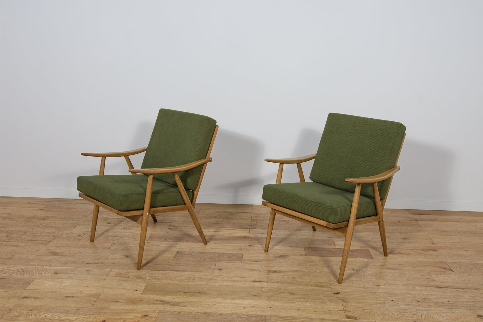 Mid Century Modern Armchairs From Ton, Czechoslovakia, 1960s, Set Of 2 photo 1164.0