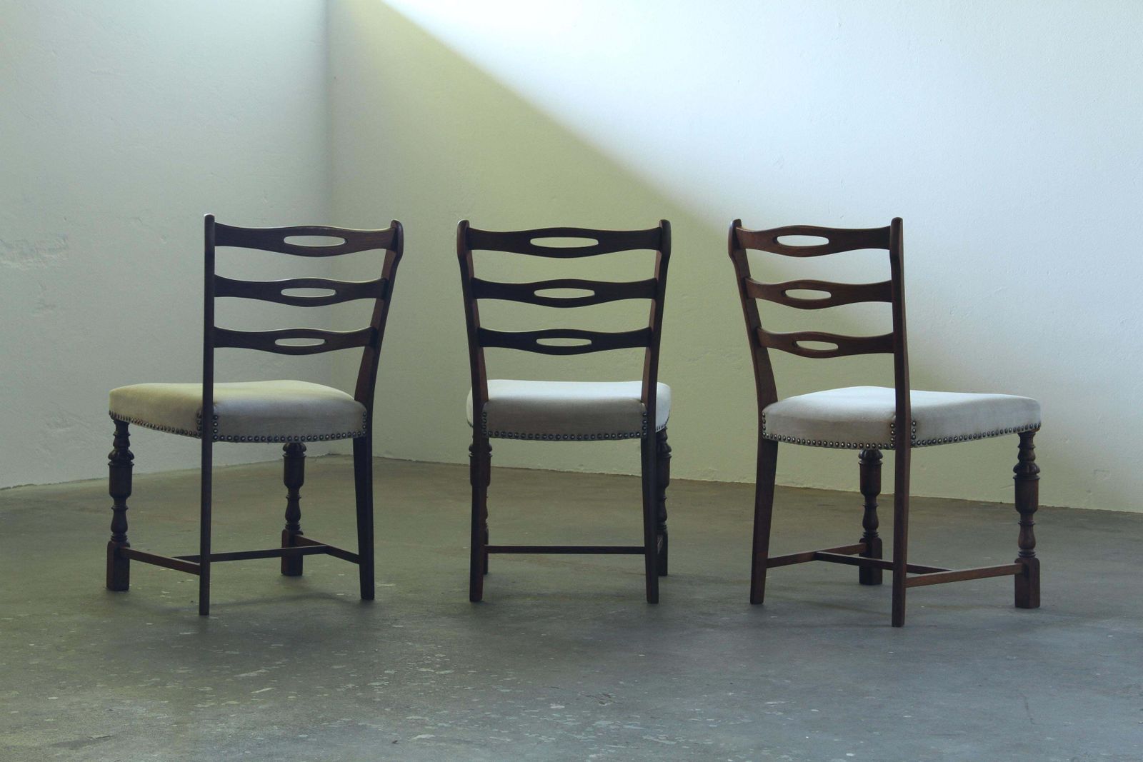 photo furniture Set Of Six Brutalist Dark Oak Chairs In Light Upholstery, Denmark 1960s