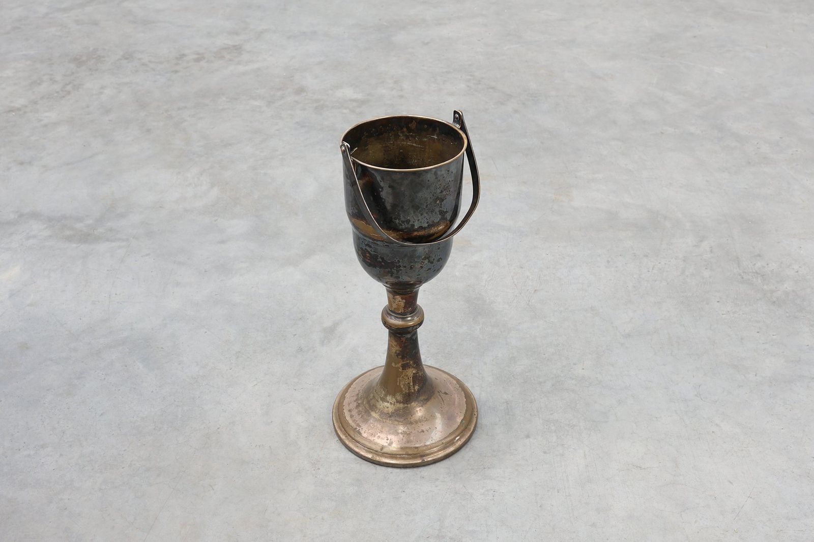 photo vinterior Art Deco Silvered Copper Champagne Bucket On Stand, France, 1910s