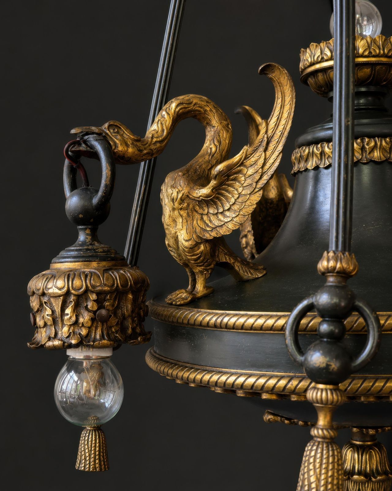 photo vinterior 19th Century French Napoleon III Empire Revival Swan Chandelier