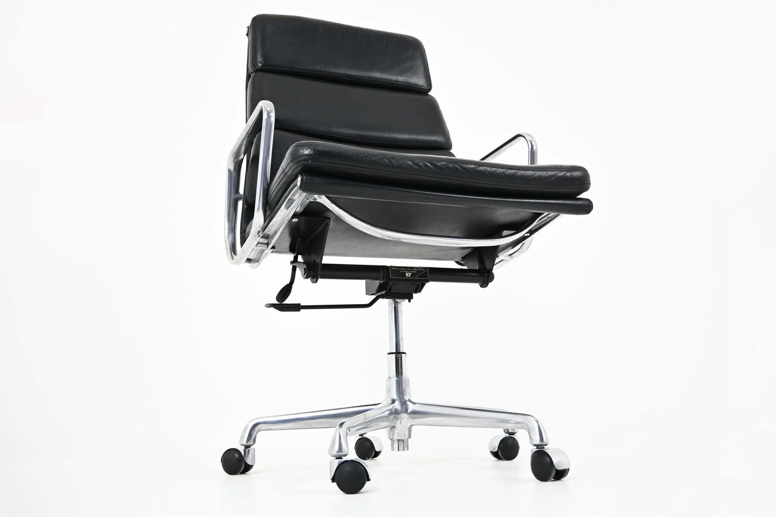 photo for sale Ea 216 Soft Pad Desk Chair By Charles & Ray Eames For Icf, 1970s