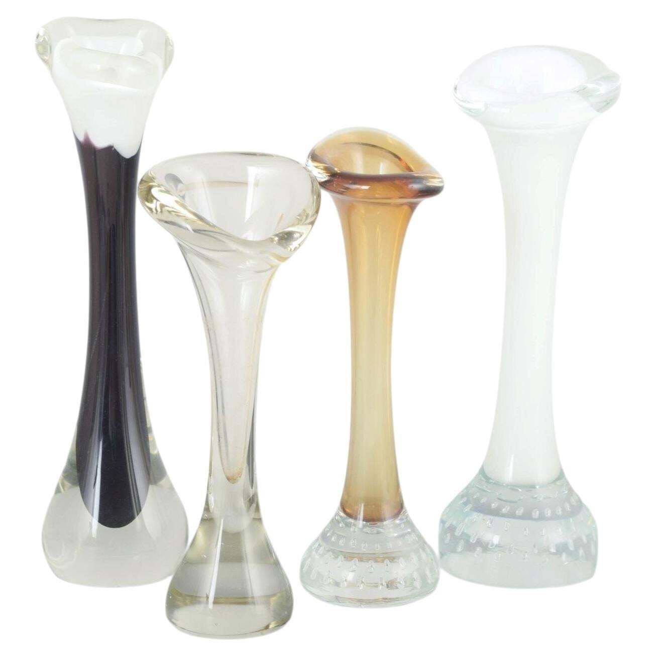 Quatre vases en verre artistique Paul Kedelv pour Flygsfors et autres, milieu du XXe siècle