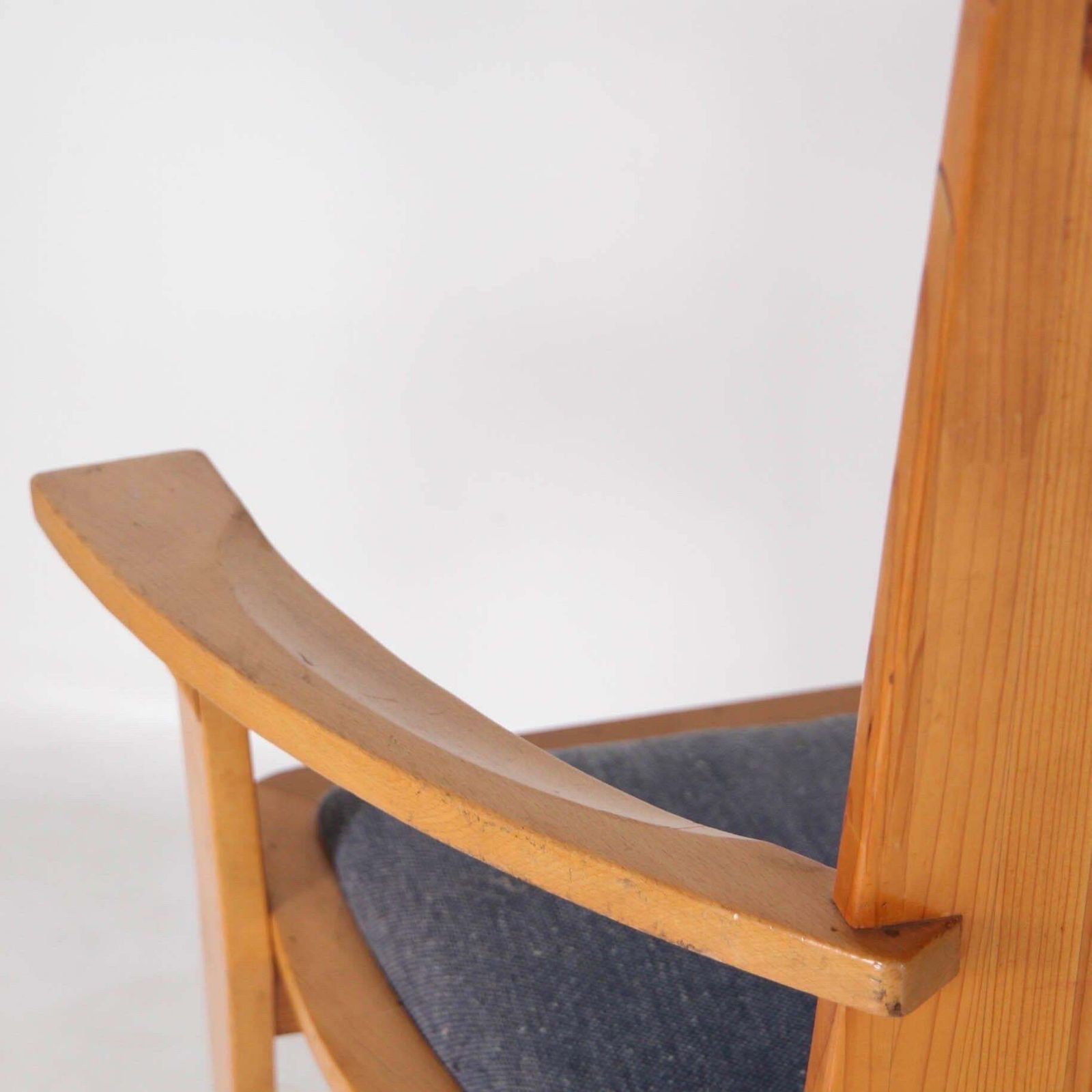 2538.0 Pair Of Japanese Pinewood Armchairs photo