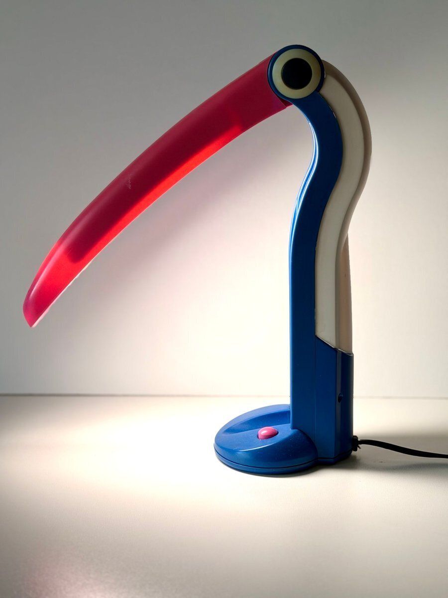 photo for sale Toucan Lamp van H.T. Huang, jaren 1990
