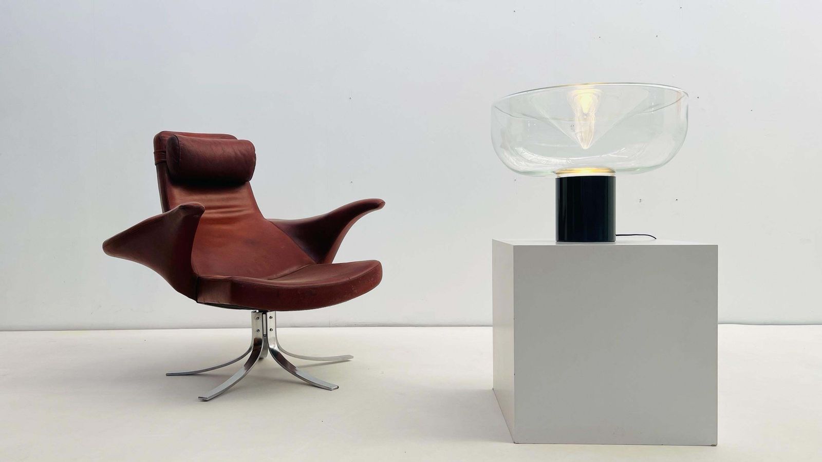 'Aella T54' Table Lamp By Noti Massari & Renato Toso For Leucos photo furniture