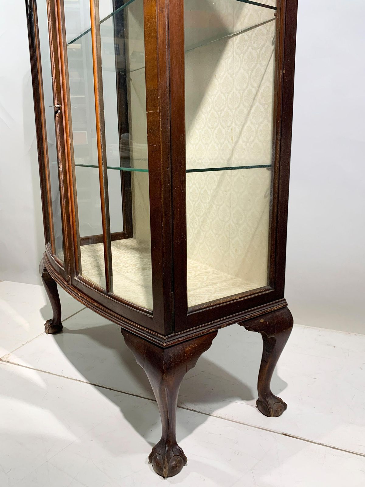 photo vinterior Edwardian Chippendale Bow Front Display Cabinet With Ball & Claw Feet, Circa1910
