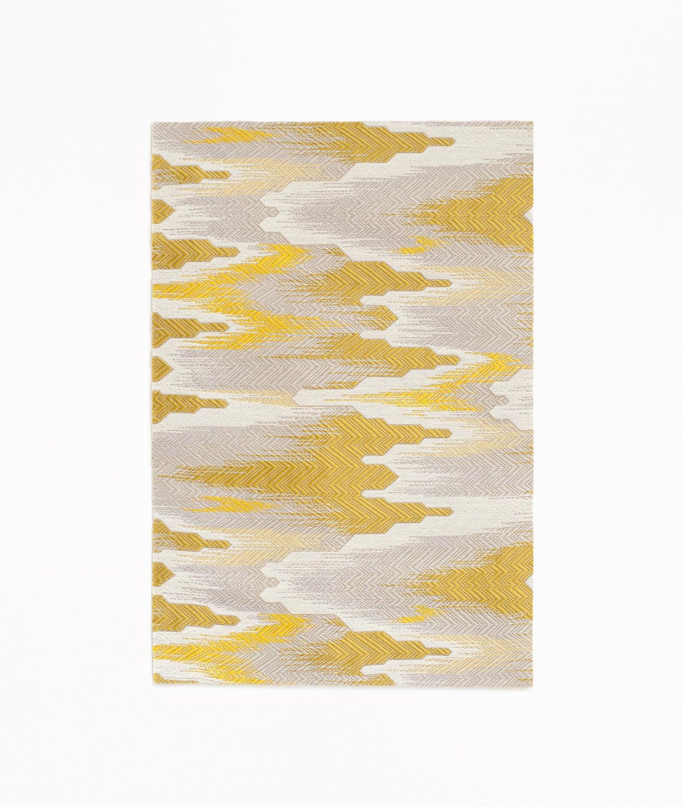 Meubels Mid-Century Jar Chair, Yellow Fandago Jacquard van Dedar, Polen, Europa, jaren 1960. photo