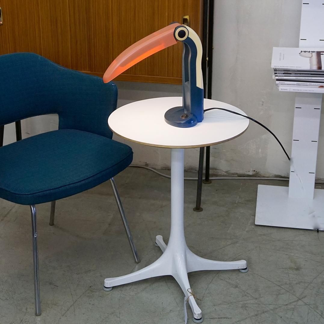 White George Nelson Pedestal Coffee Side Table For Herman Miller, USA, 1960s photo furniture