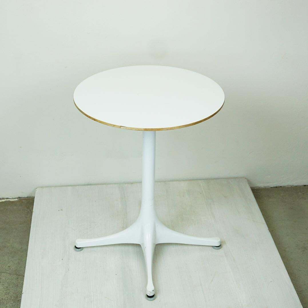 White George Nelson Pedestal Coffee Side Table For Herman Miller, USA, 1960s photo vinterior