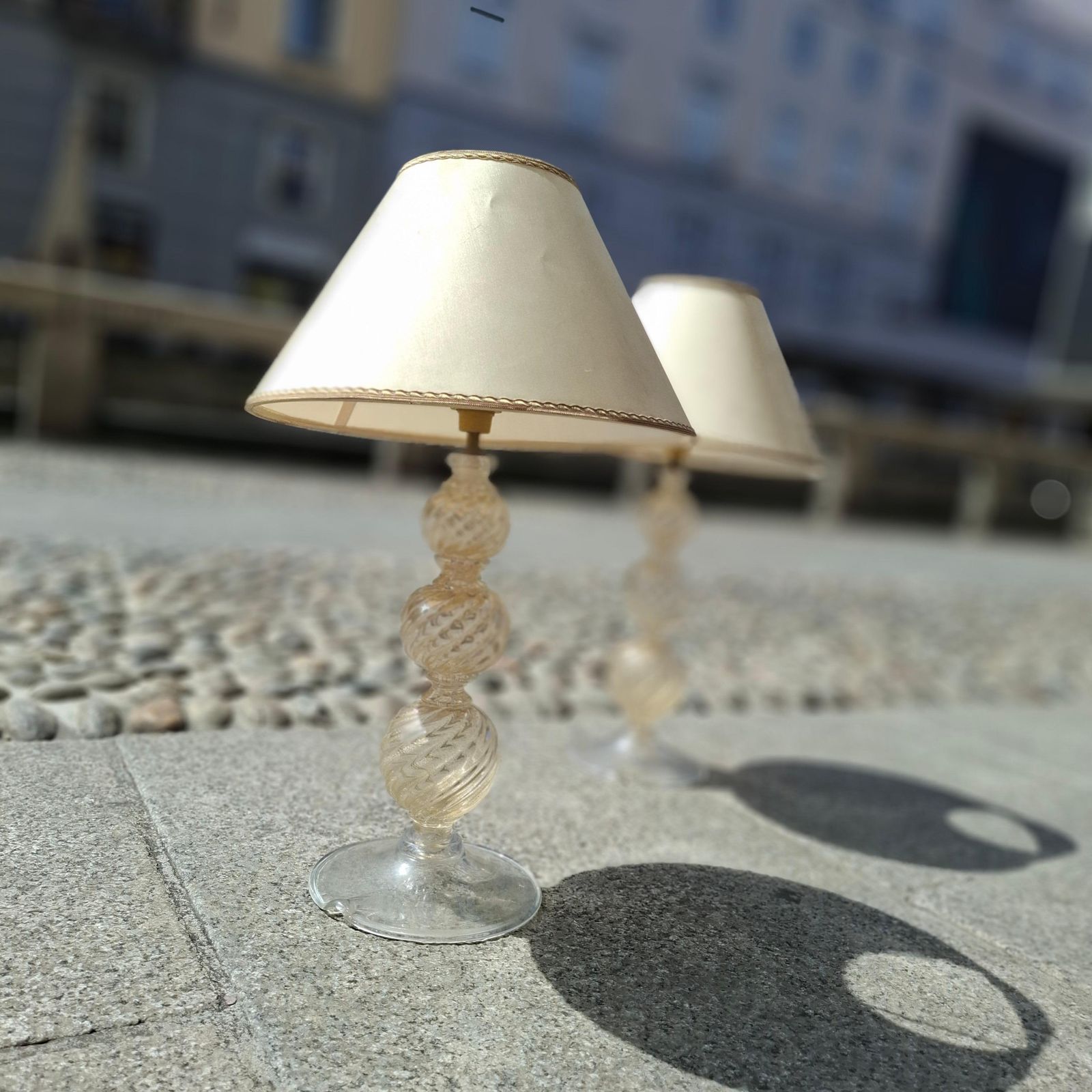 photo vinterior Venini Couple Table Lamps 1950s Murano Glass Gold Fabric Lampshades Italy