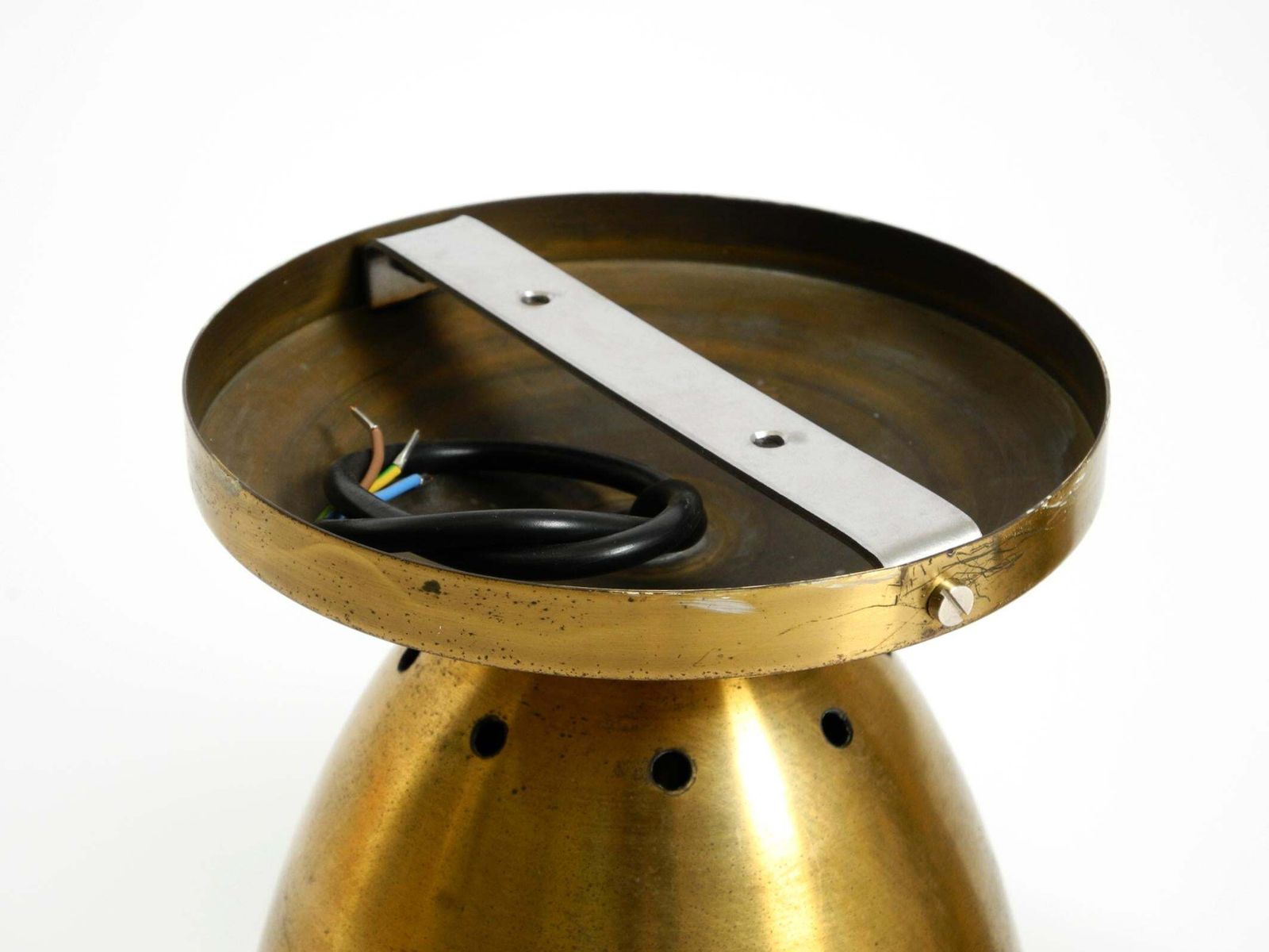 photo buy Een paar grote Mid-Century Modern messing plafondlampen