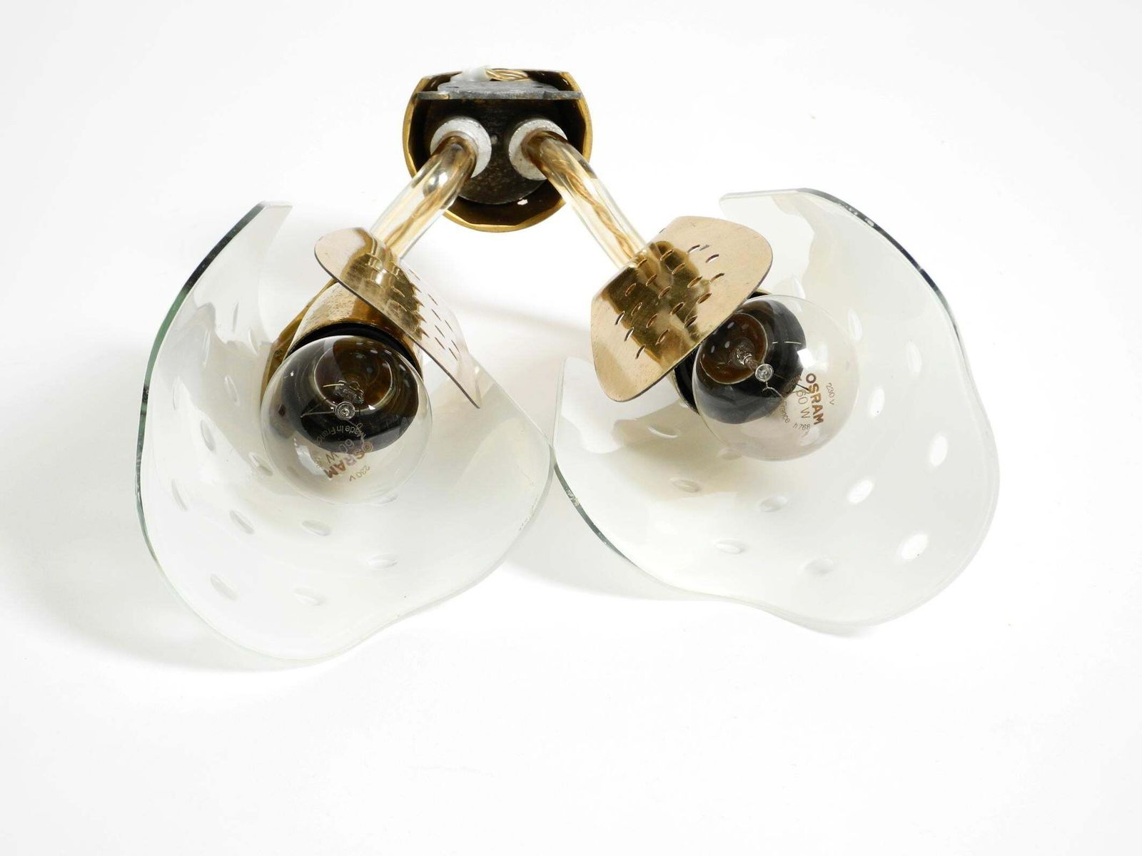 Grote mid-century modern wandlamp van messing en glas photo vintage