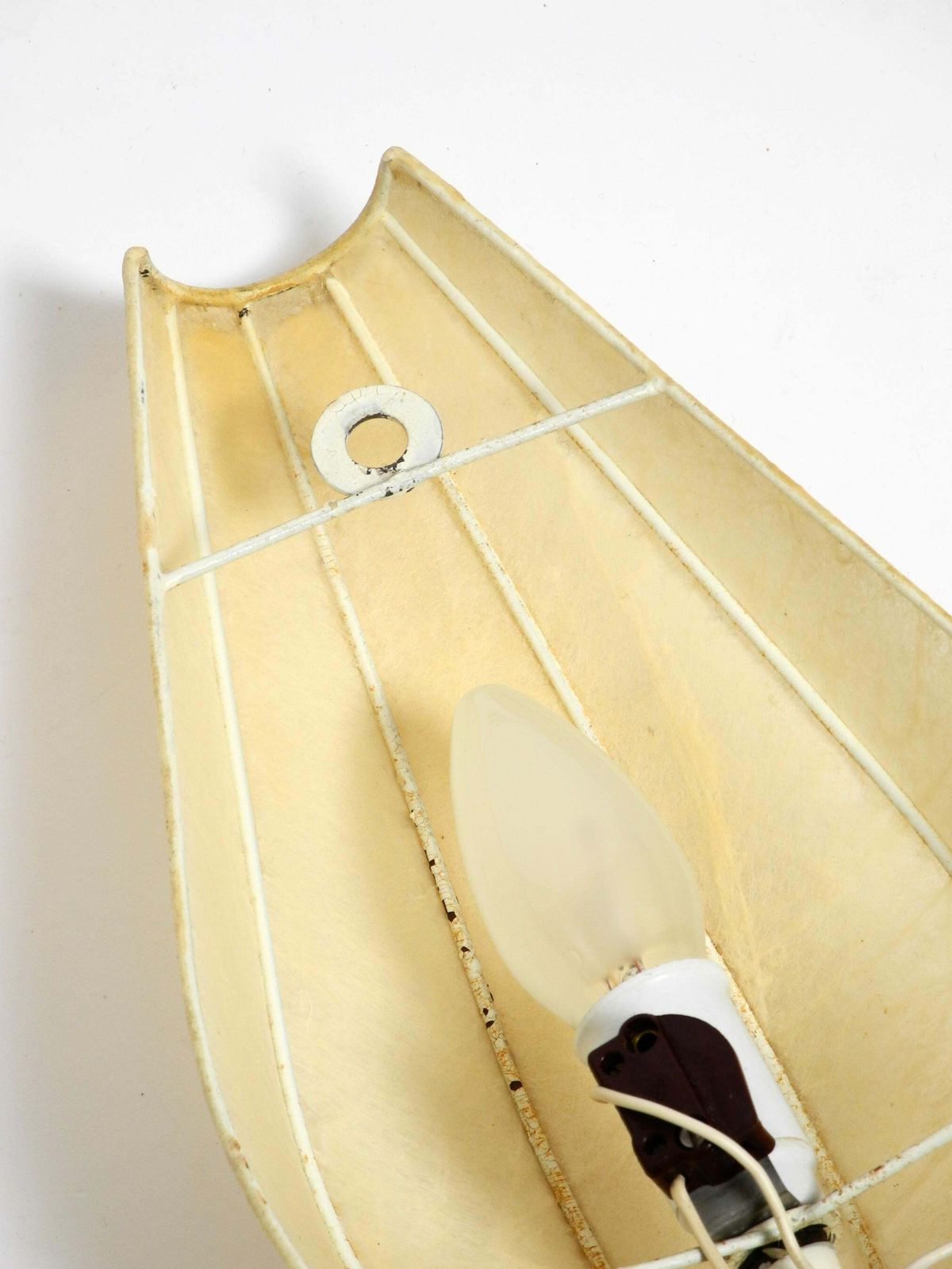 Beautiful 1960s Cocoon Wall Lamp With Pull Switch photo vintage