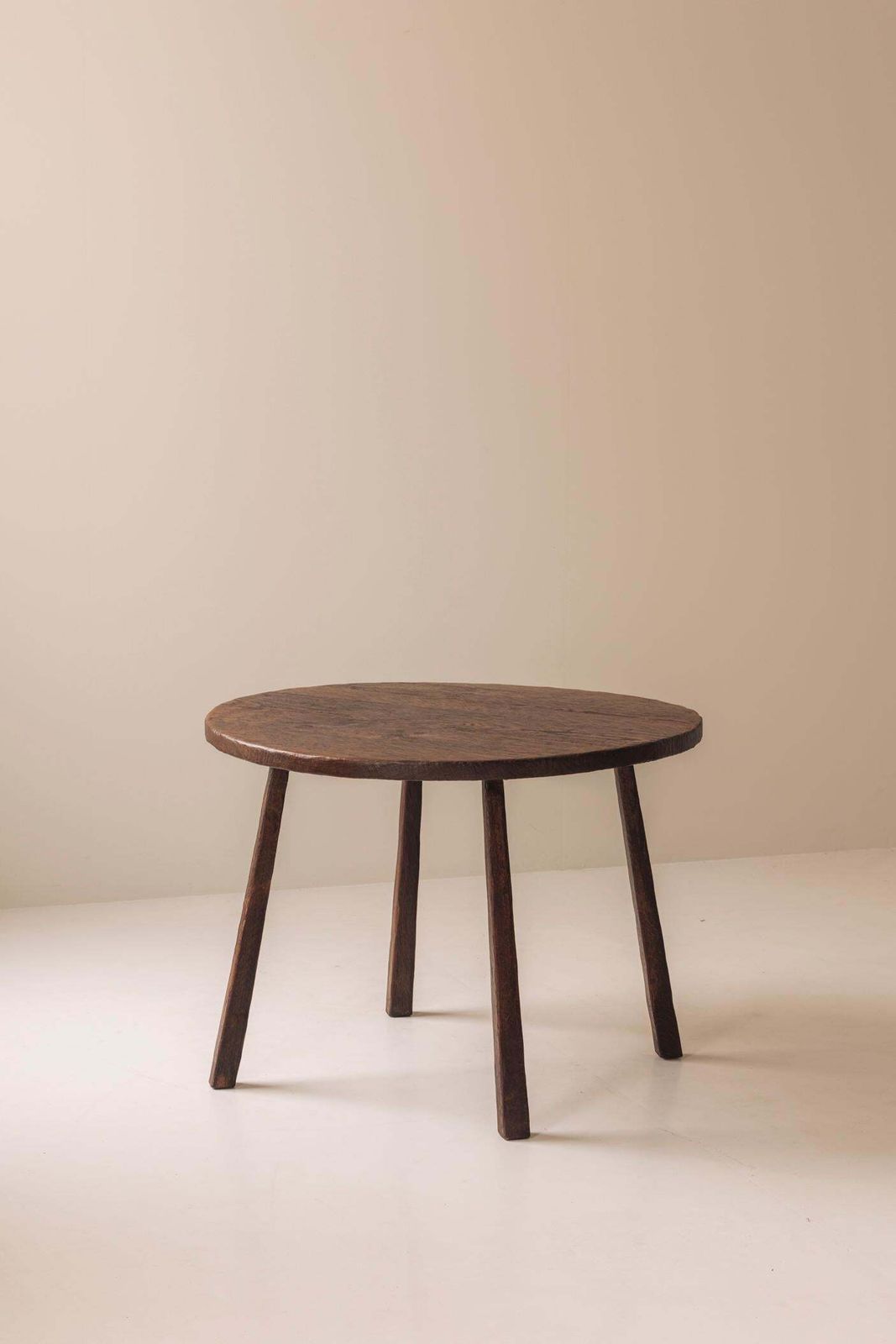 Ronde massief eiken eettafel, ca. jaren 1950, Frans vakmanschap photo buy