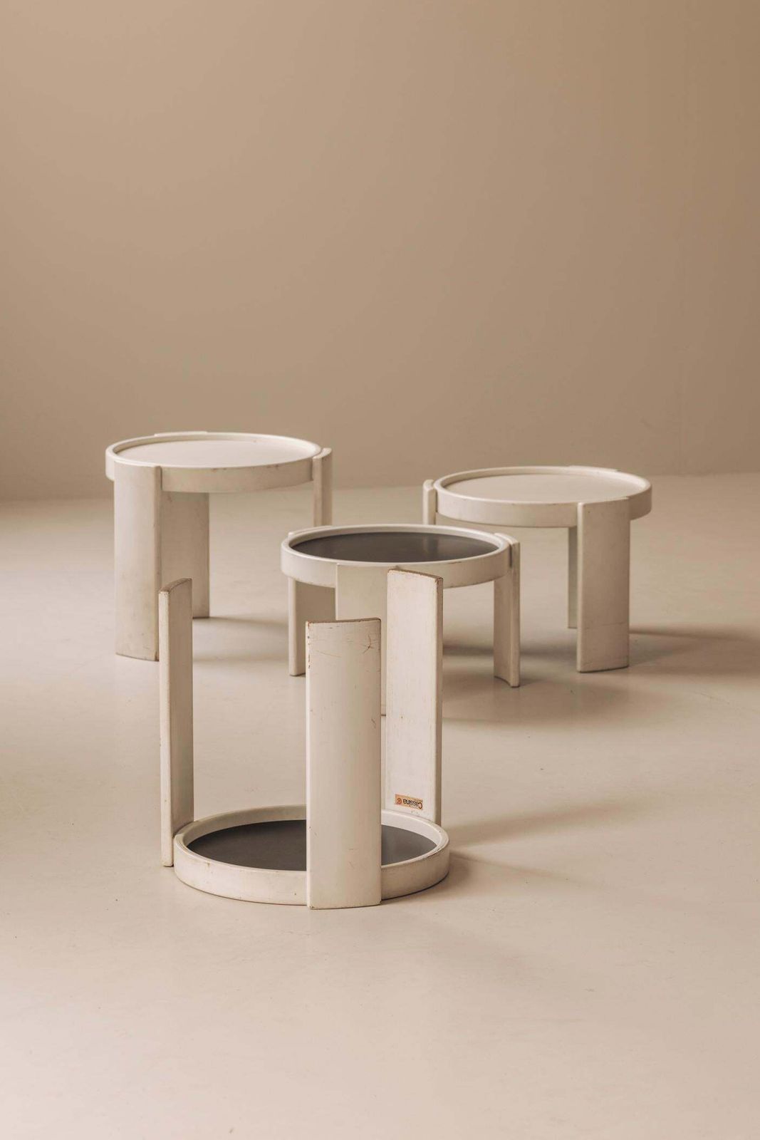 photo furniture Model 780 bijzettafels van Gianfranco Frattini voor Cassina, Italië, ca. jaren 1960