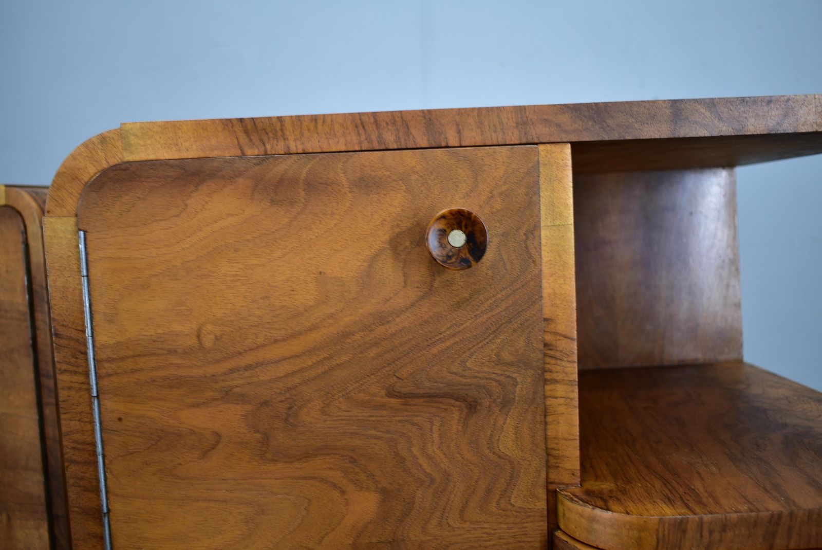 Paire de tables de chevet Art déco, Tchécoslovaquie, 1937 photo vinterior