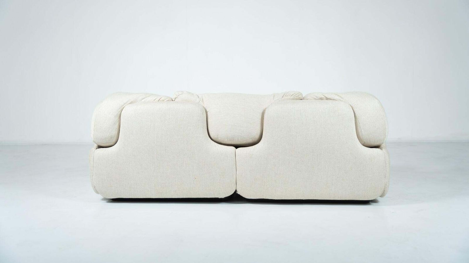 photo for sale Confidential Sofa By Alberto Rosselli For Saporiti, Italy, 1970s