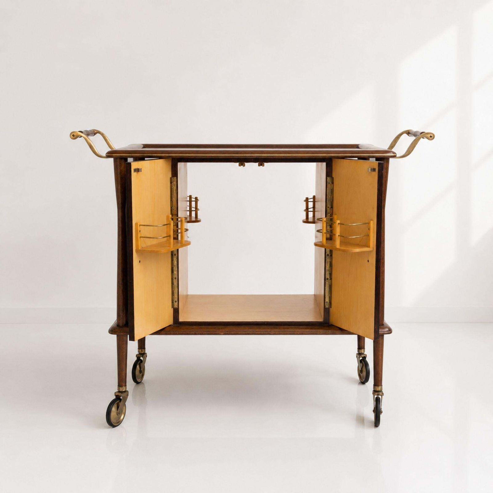 Italian Mid Century Modern Bar Cart Wood Brass Trolley Bar Attributed Ico Parisi photo vintage