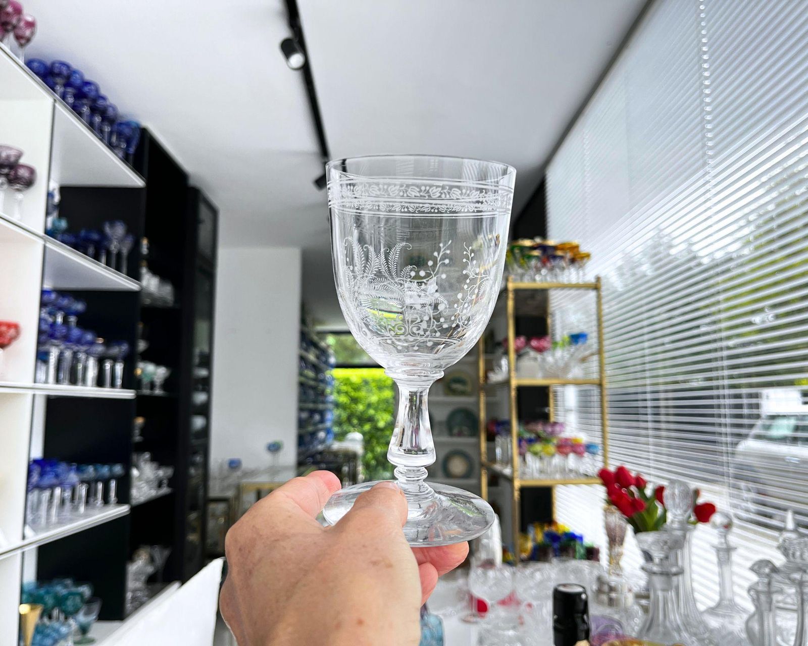 Baccarat | Waterglazen | Gegraveerde wijnglazen | Fougeres 1900 photo vinterior