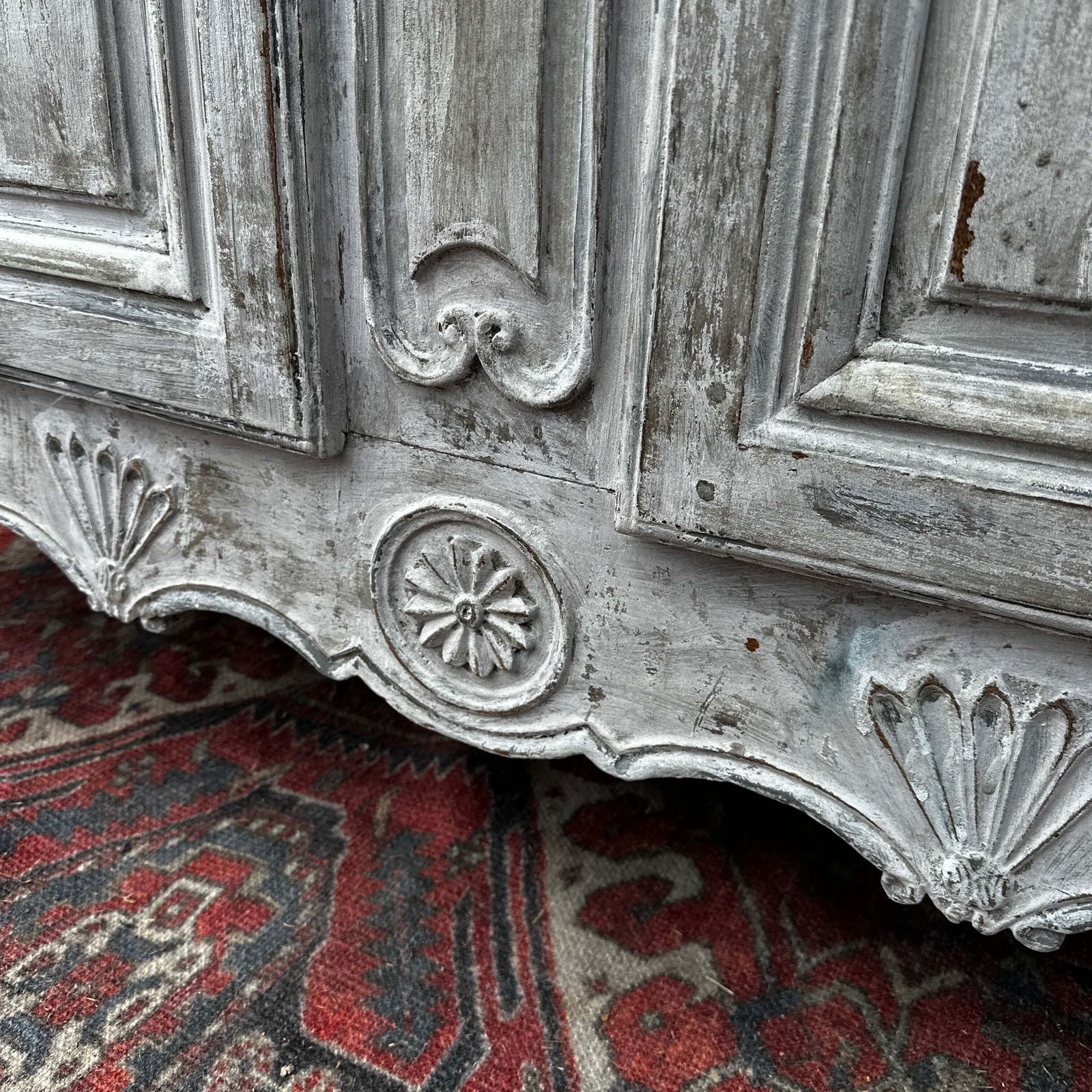 Large Antique French Chateau Painted Buffet Cupboard Louis XV 1870 photo vinterior