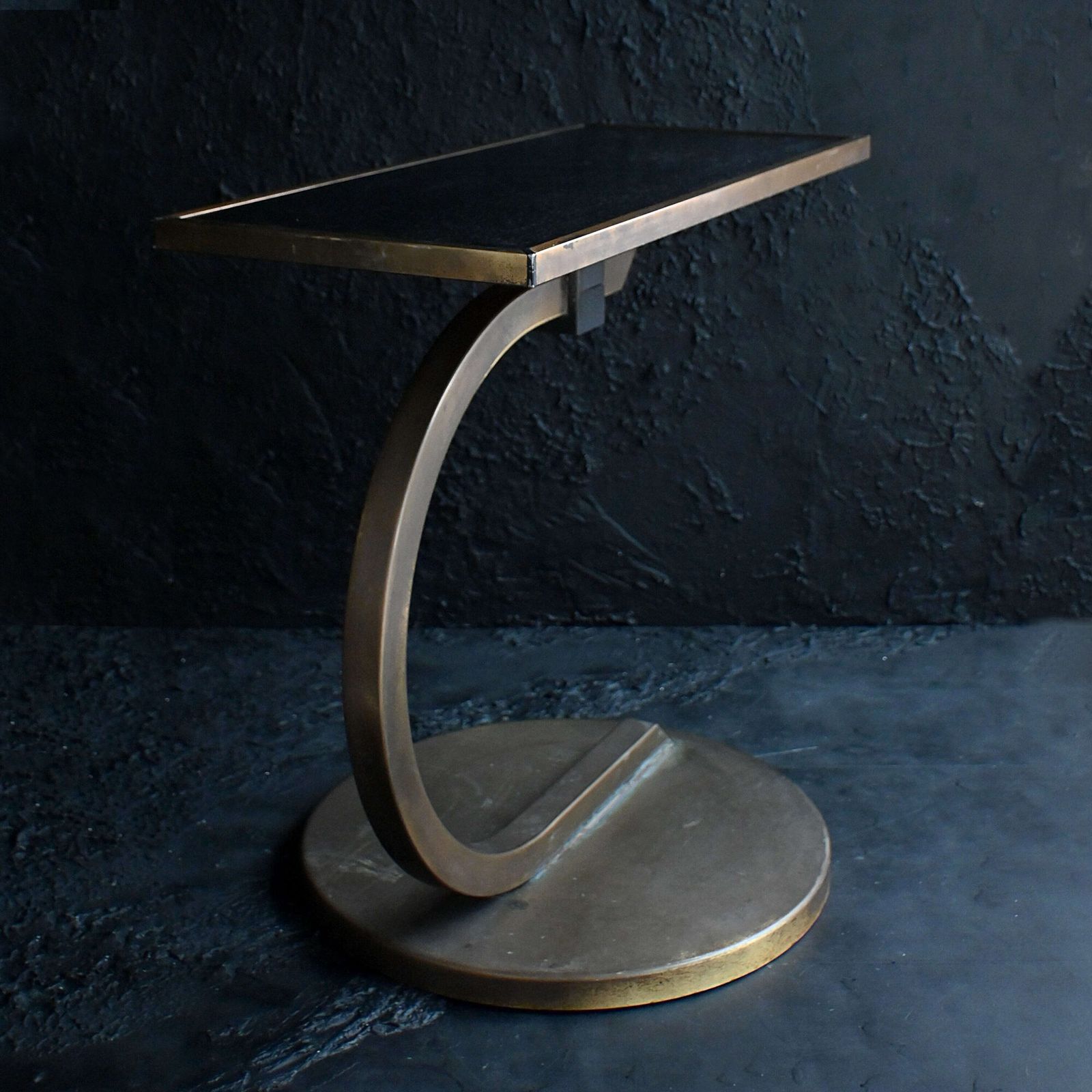 photo furniture Milan Swivel  Mid 20th Century Italian Table