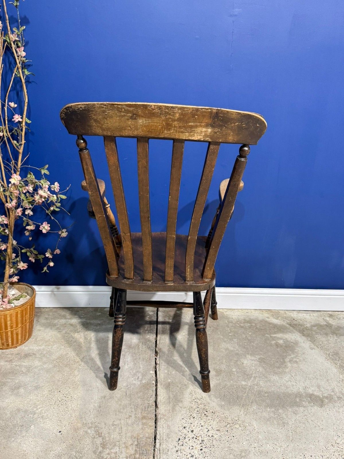 155.0 Antique Windsor Farmhouse Kitchen Chair Elm Seat Cottage Kitchen photo