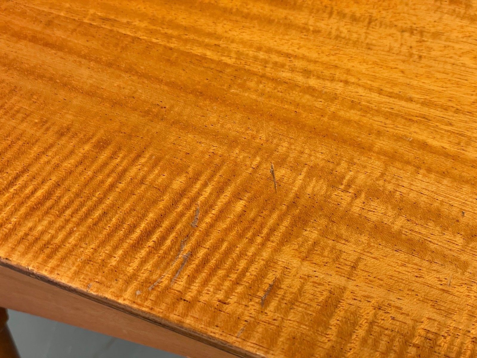 Vintage 1940s Coffee Table Swedish Flamed Mahogany Carved Legs Eb11965 photo vinterior