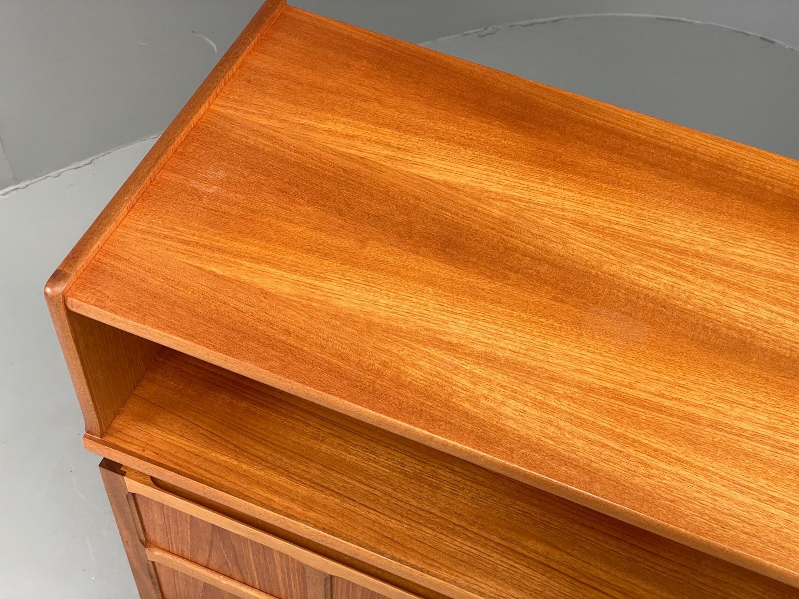 photo vintage Vintage Teak Media Unit Tv Nathan Squares Design Retro Eb11973