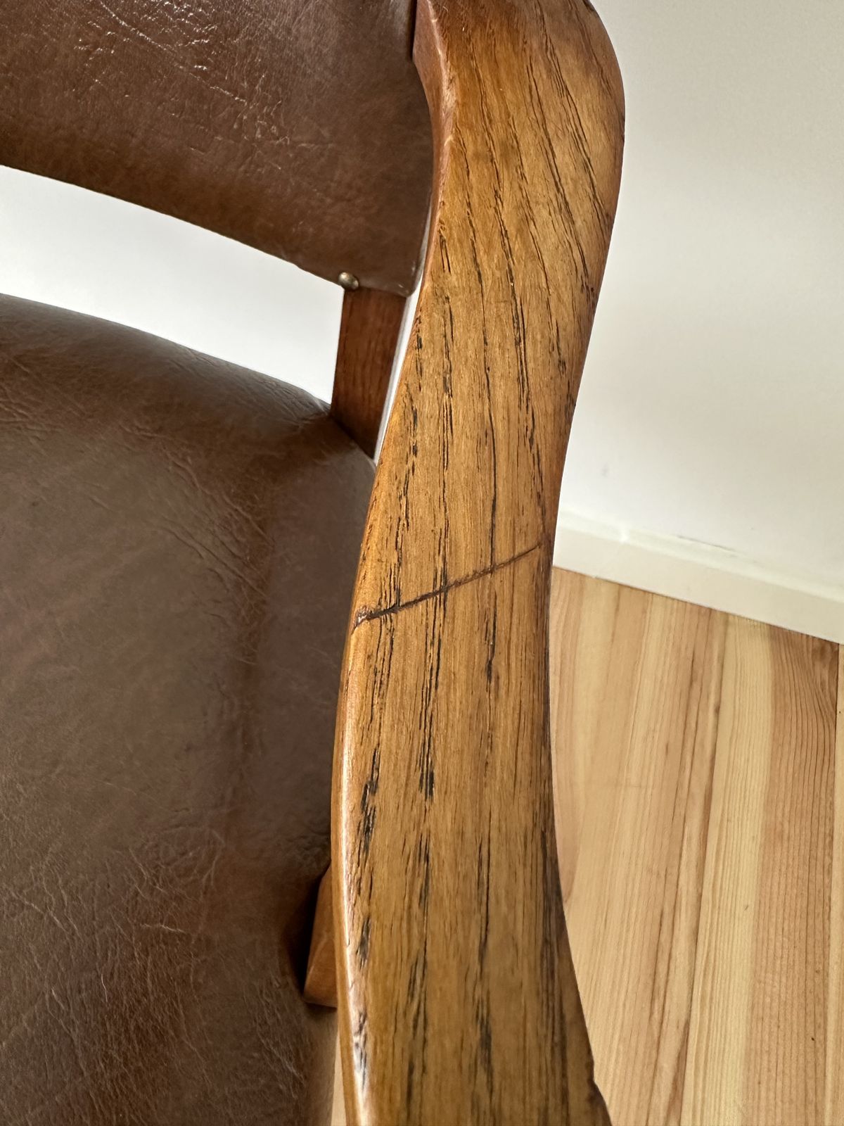 Antique Oak Captain's Swivel Chair photo buy