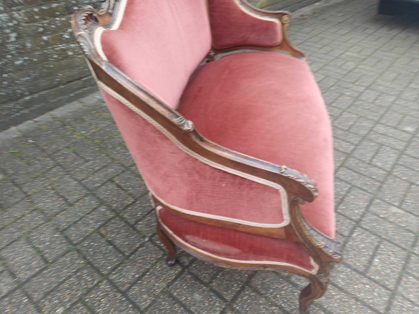 photo furniture Victorian Rococo Salon Suite Mahogany Love Seat Armchairs Chair French Louis Style Pink Velvet Antique Furniture