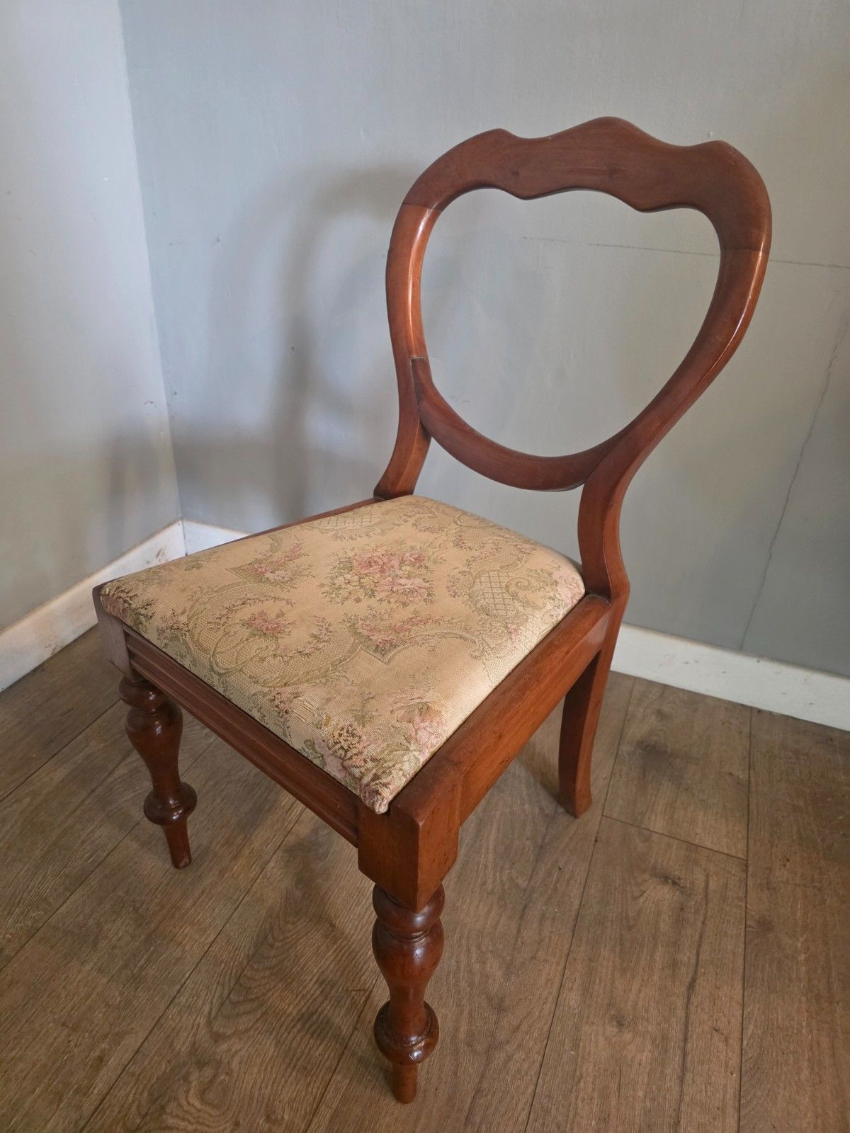 Antique Set Of 6 Victorian Mahogany Bloom Back Chairs 1880s photo vinterior