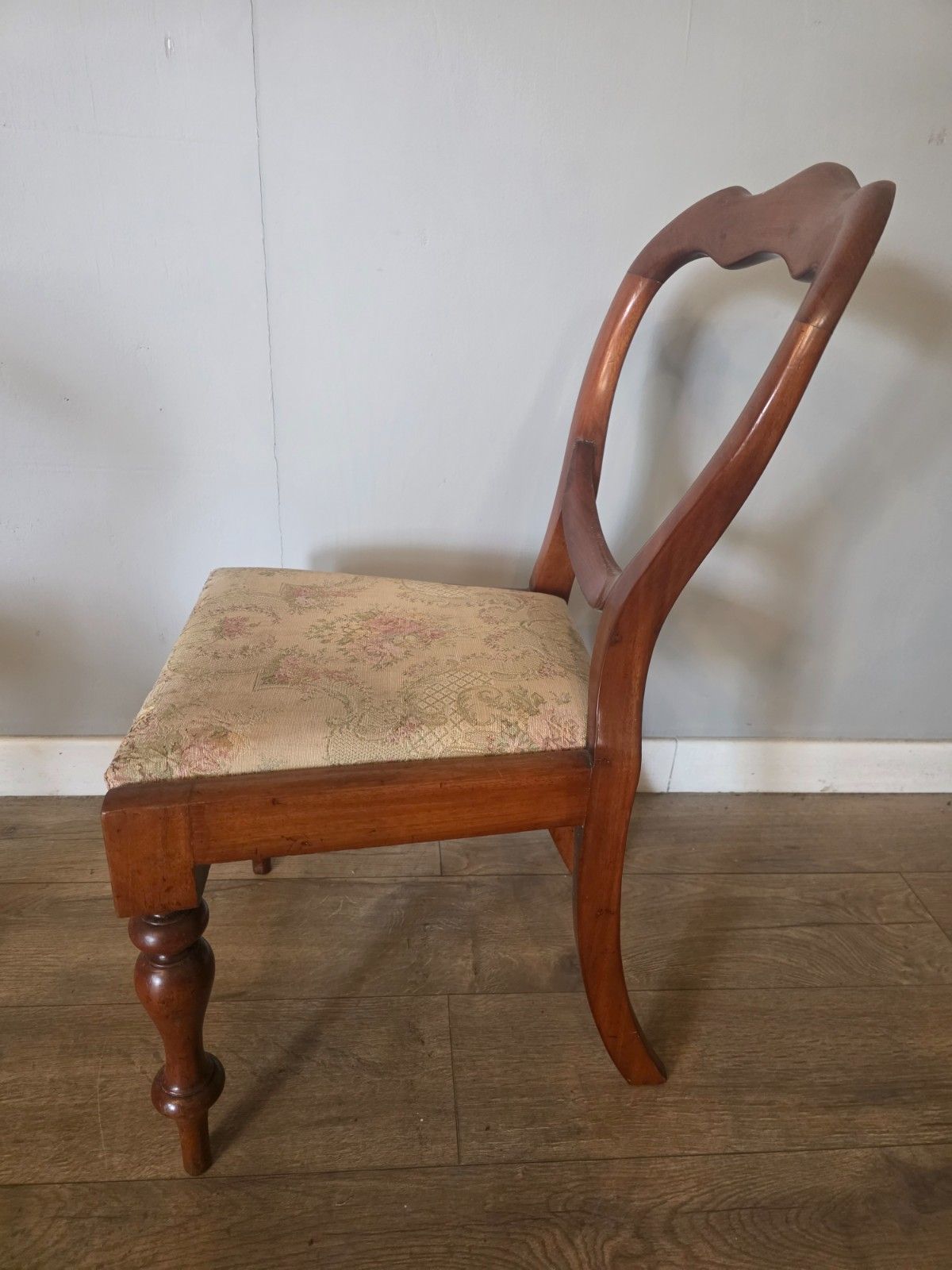 photo for sale Antique Set Of 6 Victorian Mahogany Bloom Back Chairs 1880s