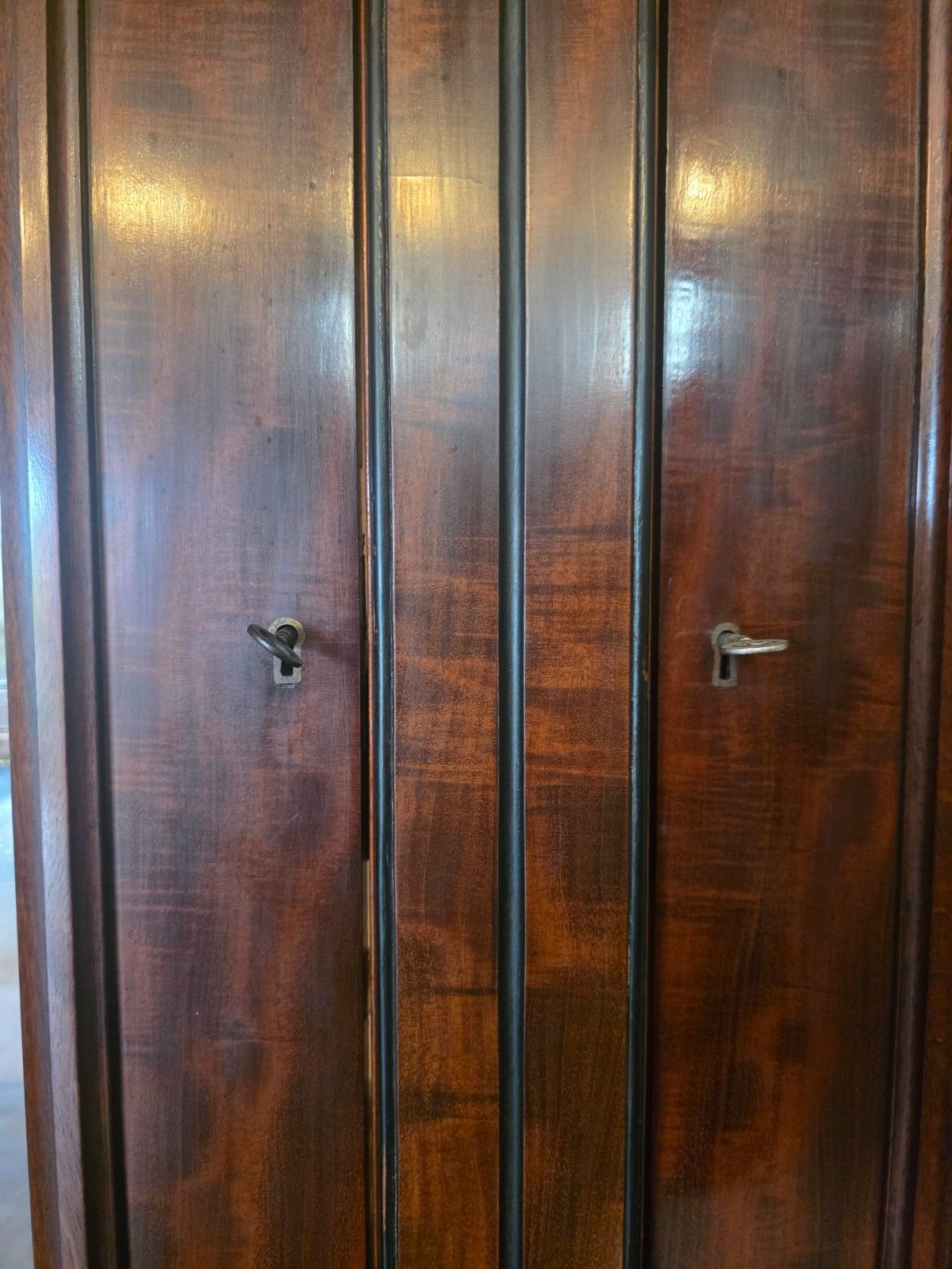 Antique Victorian Mahogany Bookcase On Cupboard 1880s photo vinterior