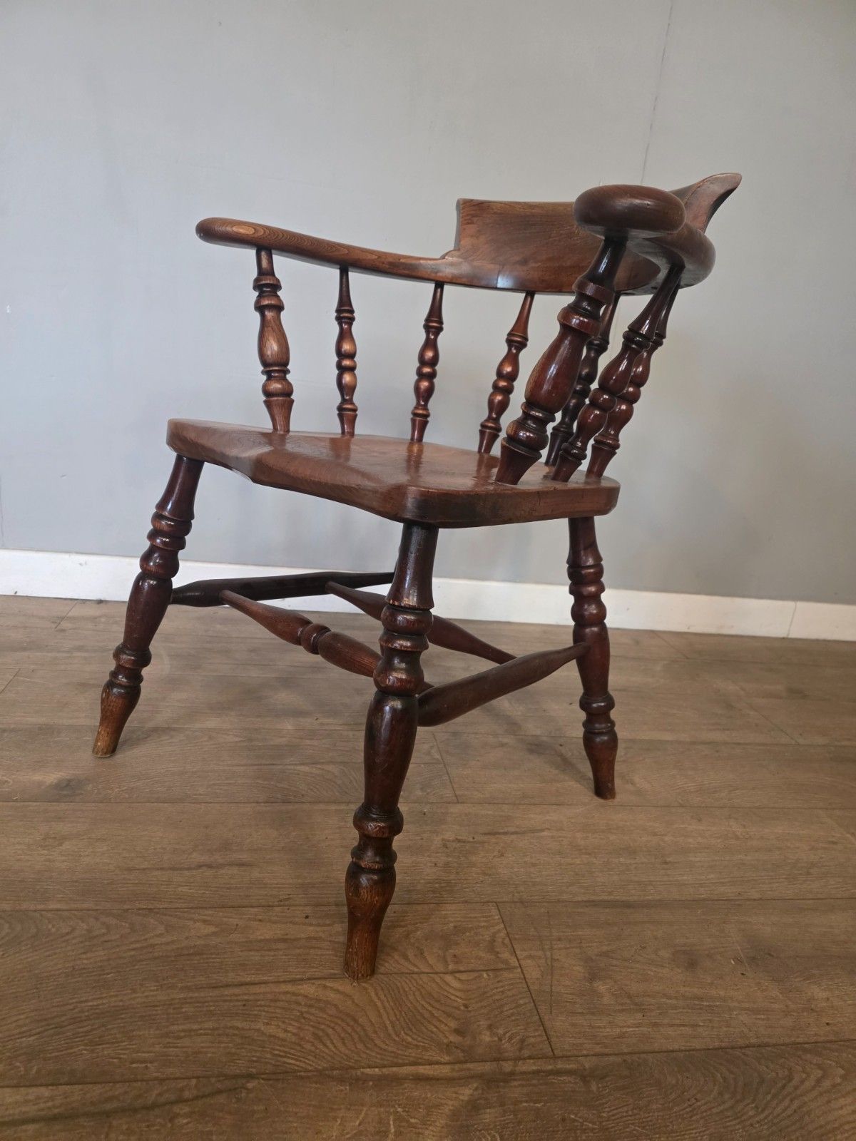 photo furniture Antique Original Smokers Bow/Captains Chair Made From Elm 1890s