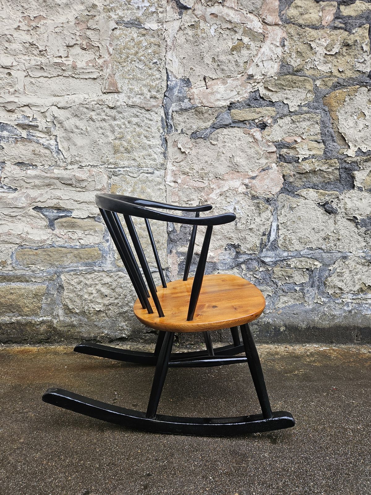 Ercol Cow Horn Bow Top Rocking Chair By Lucian Ercolani Model Number 452 In Black And Elm Mid Century Furniture photo vinterior