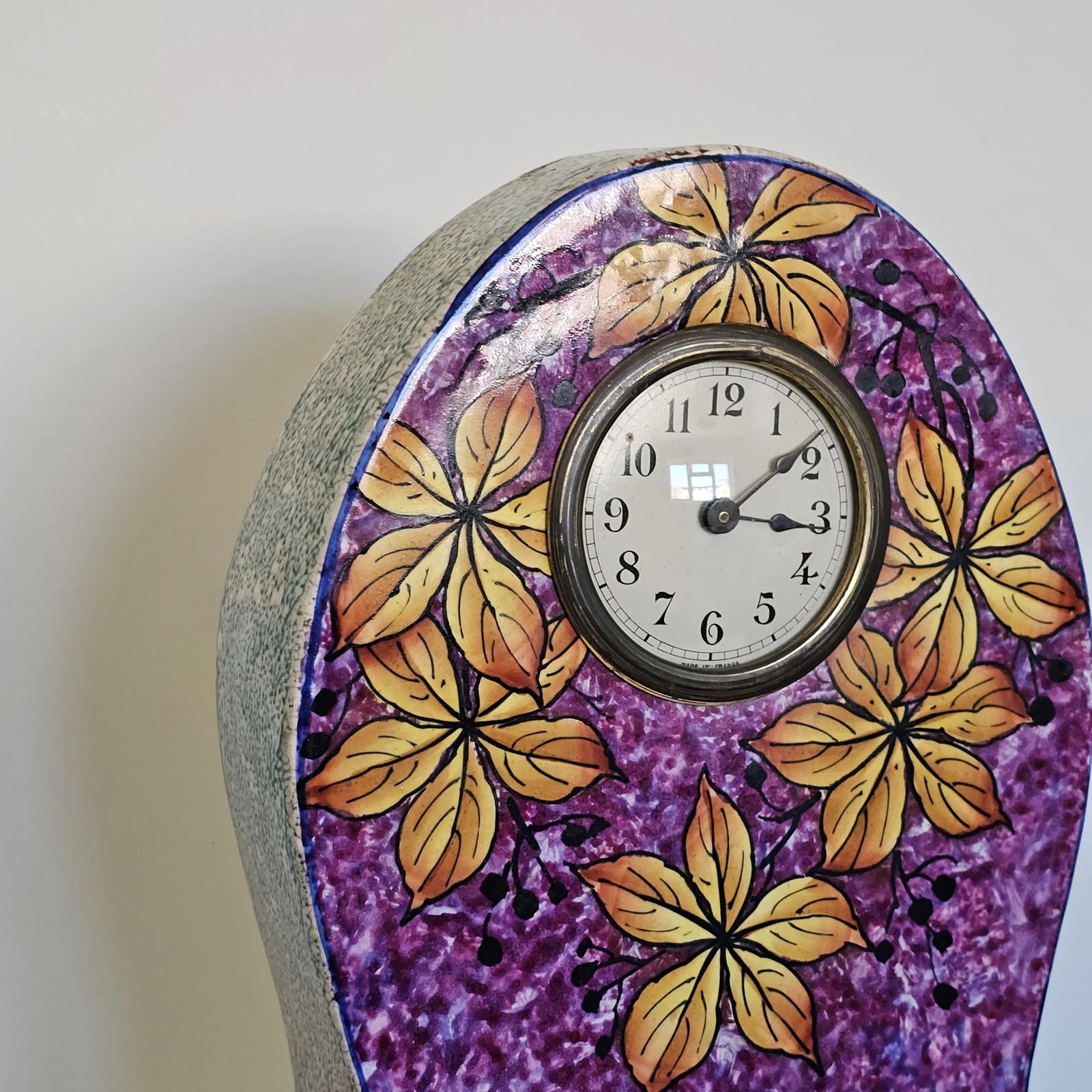 Early 20th Century Antique French Ceramic Mantle Clock Bright & Colourful Leaf Motif photo vinterior