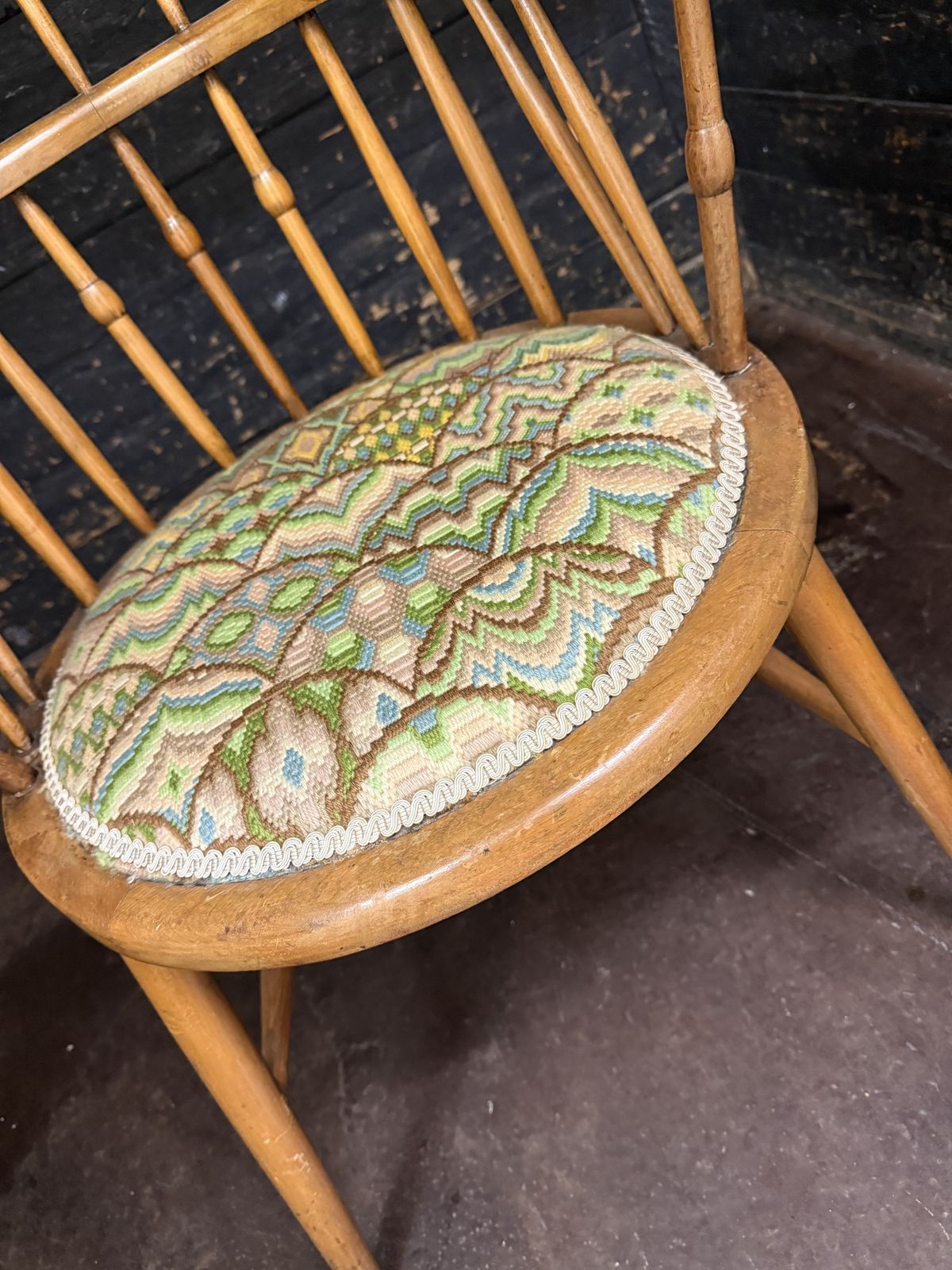 375.0 Arts & Crafts Movement Elm Windsor Comb Back Chair, Woven Tapestry Seat photo