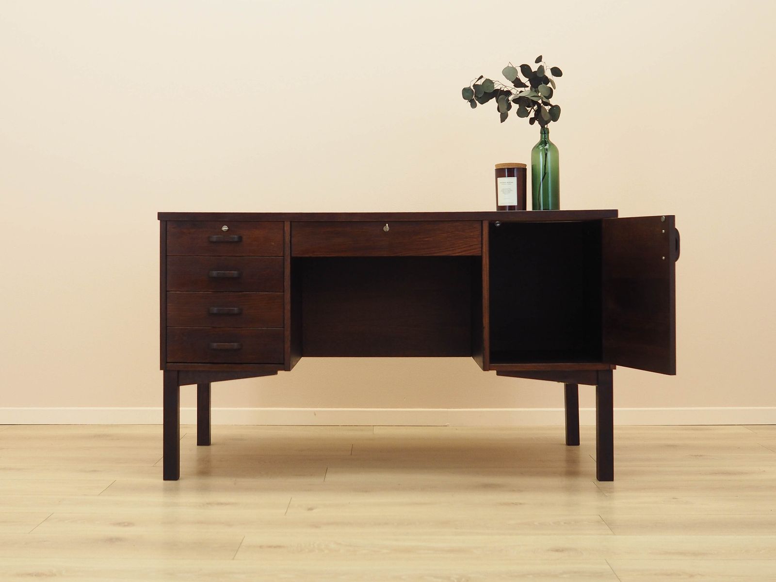 Eiken bureau, Deens design, jaren 1970, gemaakt in Denemarken photo for sale