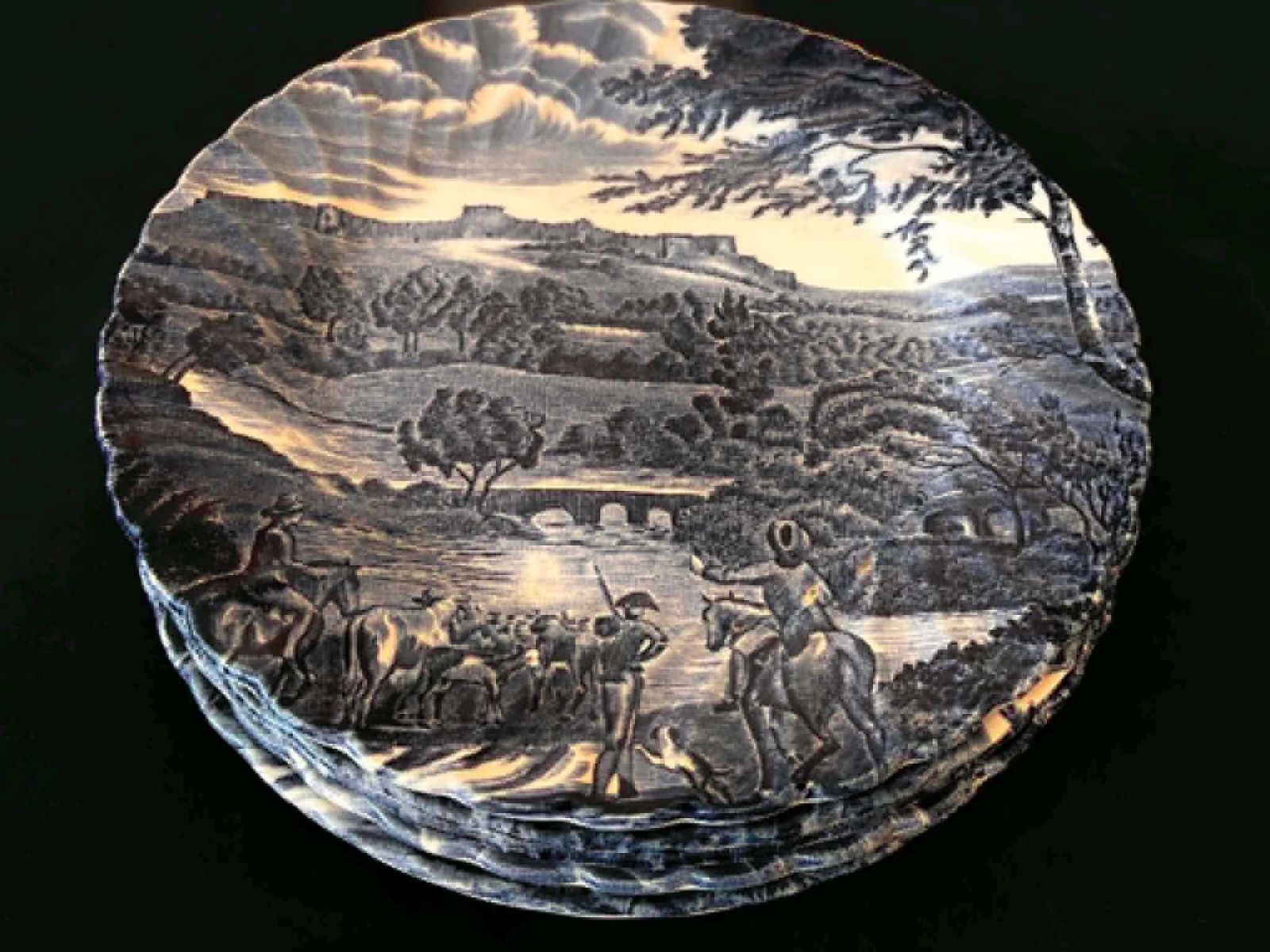 Road To Windsor, 6 assiettes à dessert bleues, par Johnson Brothers : faïence anglaise à transfert, 19,7 cm / 7,8"