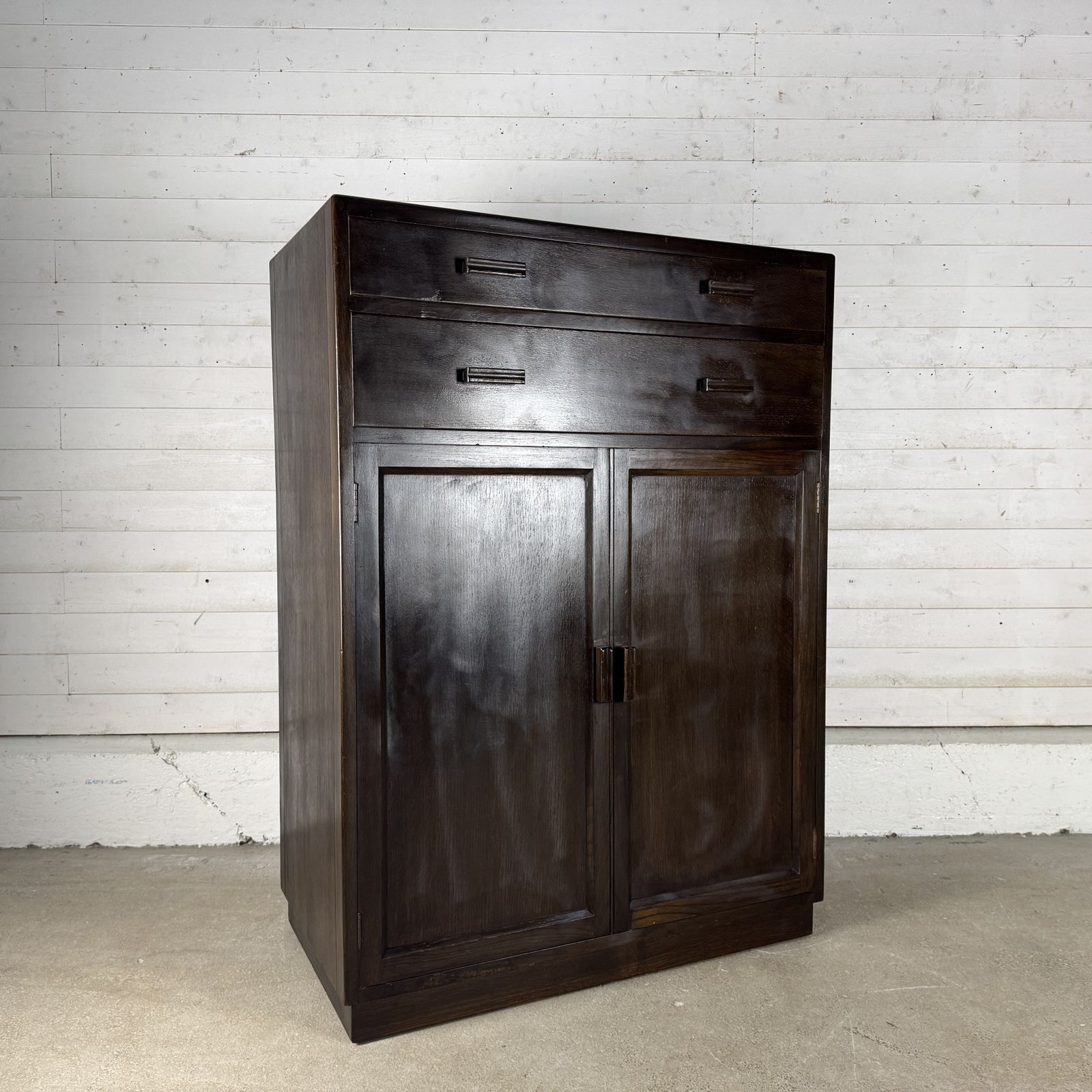 1940s Oak Tallboy With 2 Drawers Over Cupboard