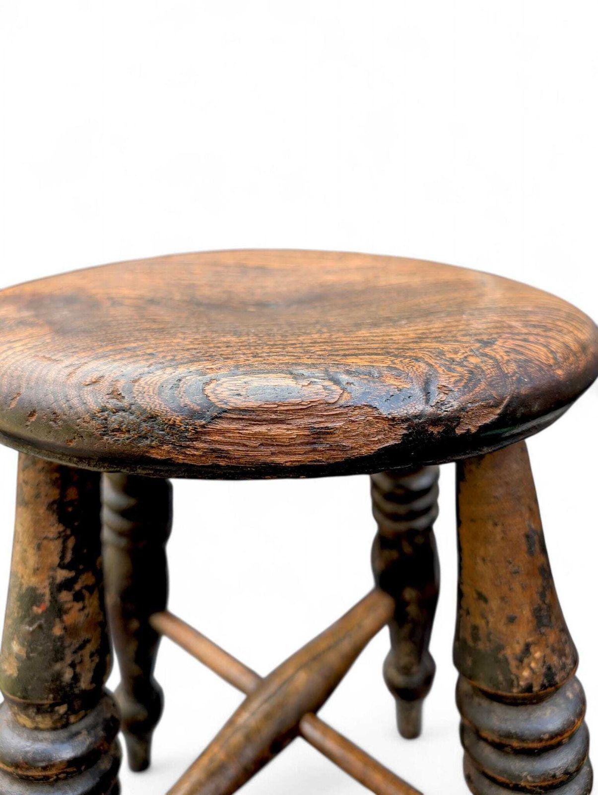 photo vintage 19th Century English Elm Stool: Victorian Country Style, Worn Patina