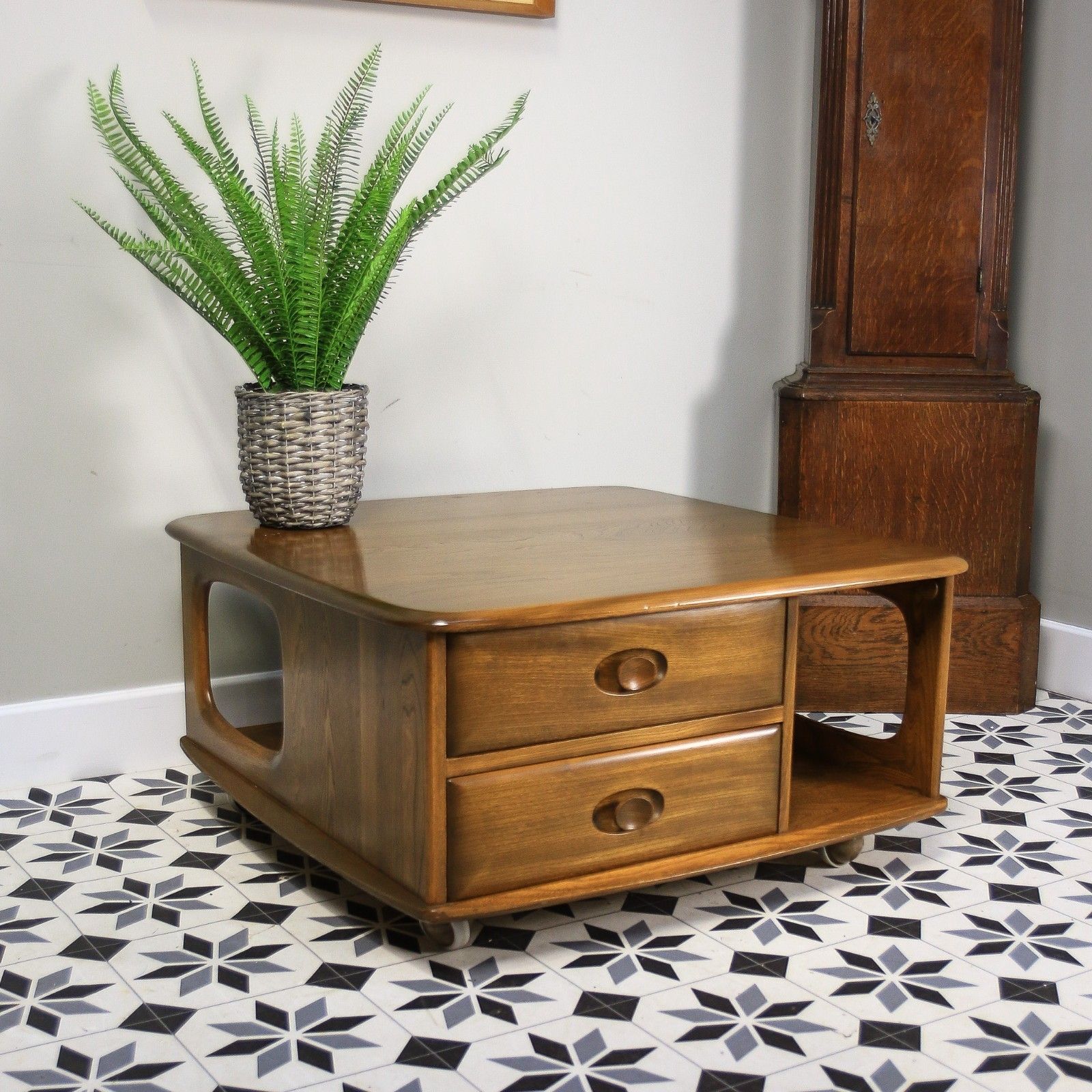 Ercol Windsor 844 Coffee Table Pandora In Golden Dawn. photo furniture