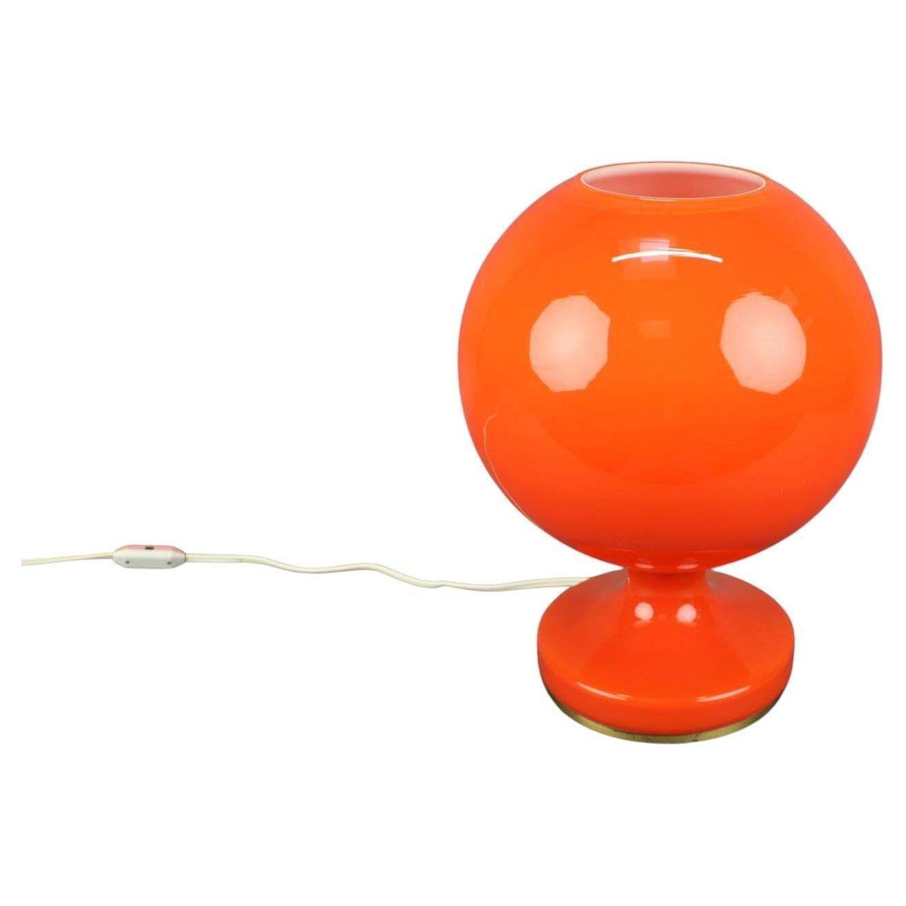 Lampe de table en verre opaline orange, Tchécoslovaquie, années 1970