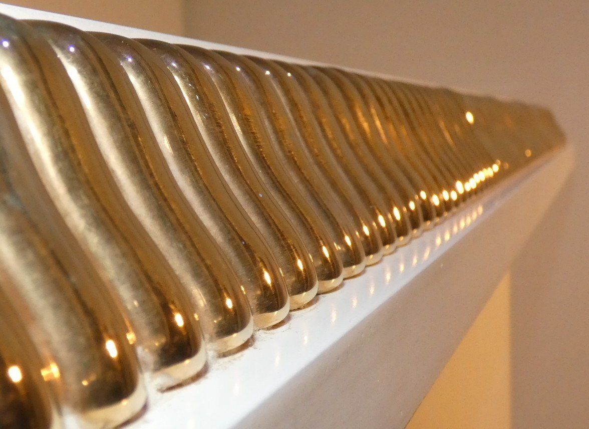 photo furniture Regency Console Table With Ivory And Gold Lacquer Finish In The Style Of Alain Delon For Maison Jansen, France, 1970s