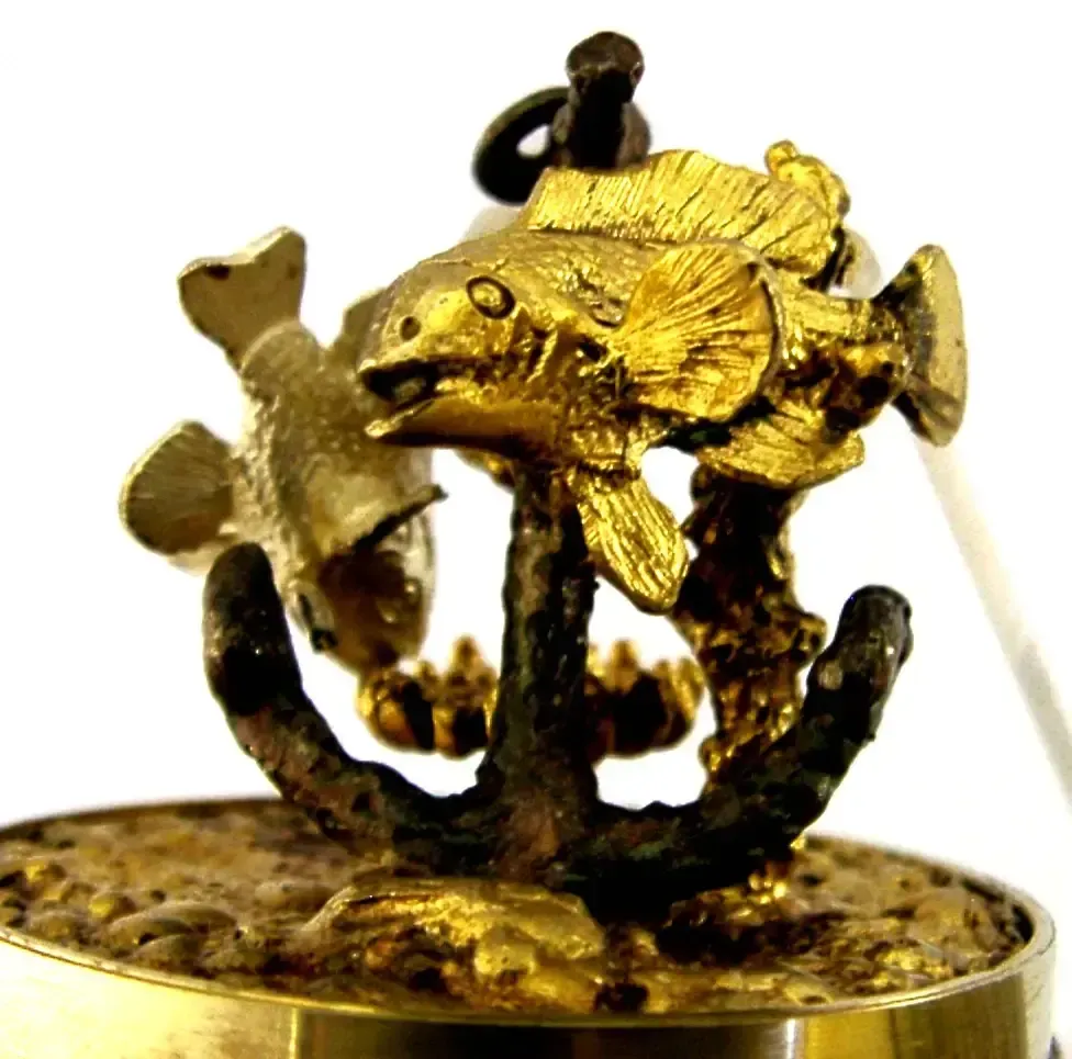 Œuf surprise Stuart Devlin en argent sterling massif doré, thème nautique et pêche, 148 g, 1977
