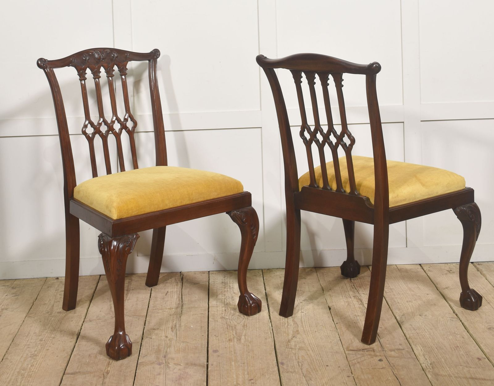 Set Of Four George II Style Mahogany Dining Chairs photo vinterior