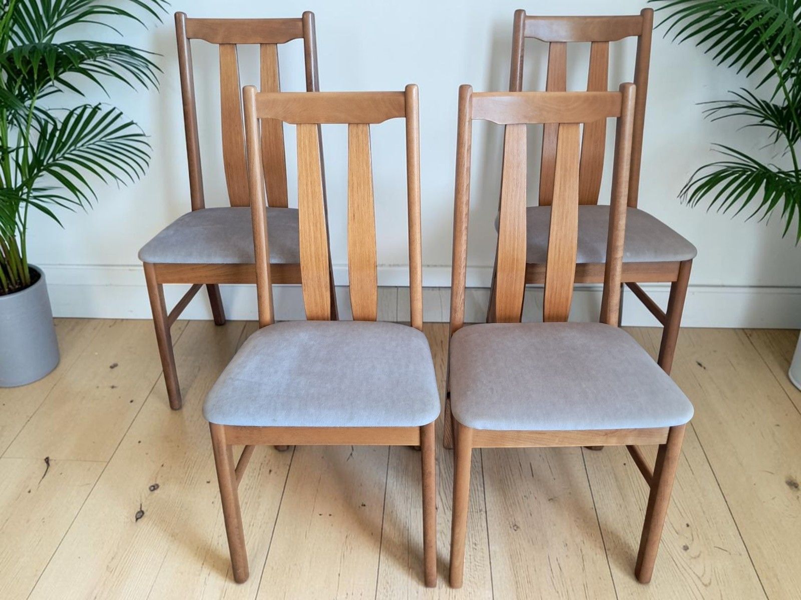 Vintage Mid Century G Plan Style Light Teak Dining Chairs – Set Of 4 (1970s)